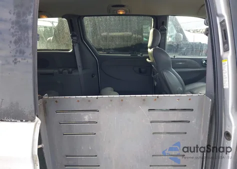 2004 Chrysler Town & Country Limited z USA, uszkodzony, nr VIN 2C8GP64L64R522708